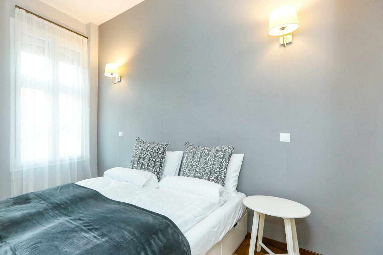 D8 Design Apartment & Studio Eger Zewnętrze zdjęcie